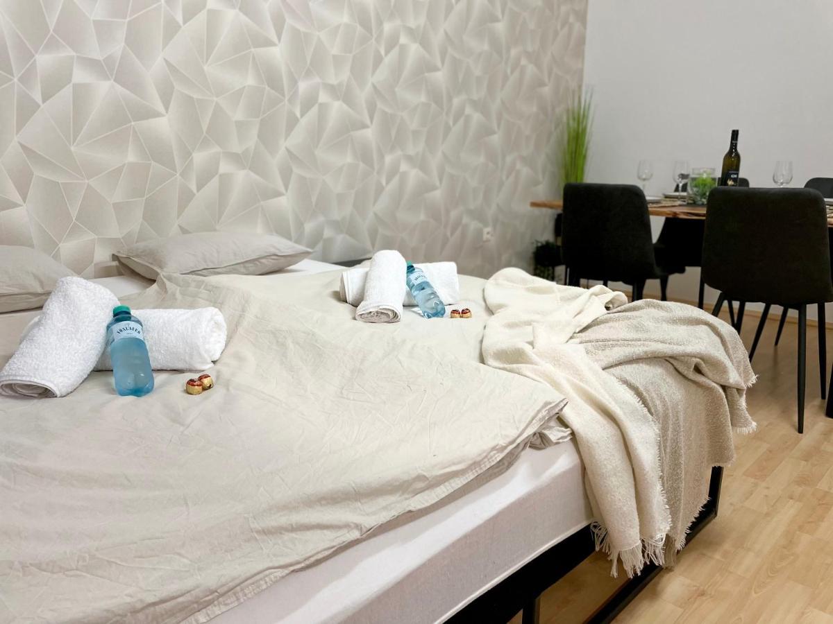 Central Comfy Apartment - Self Check-In Graz Dış mekan fotoğraf