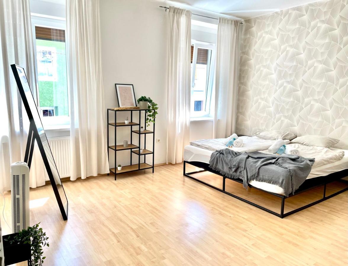 Central Comfy Apartment - Self Check-In Graz Dış mekan fotoğraf